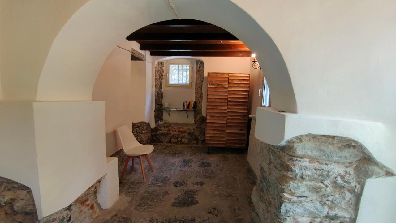 La Casa Delle Pietre Parlanti - Casa In Pietra Ai Piedi Del Parco Delle 5 Terre Bed & Breakfast Biassa Ngoại thất bức ảnh