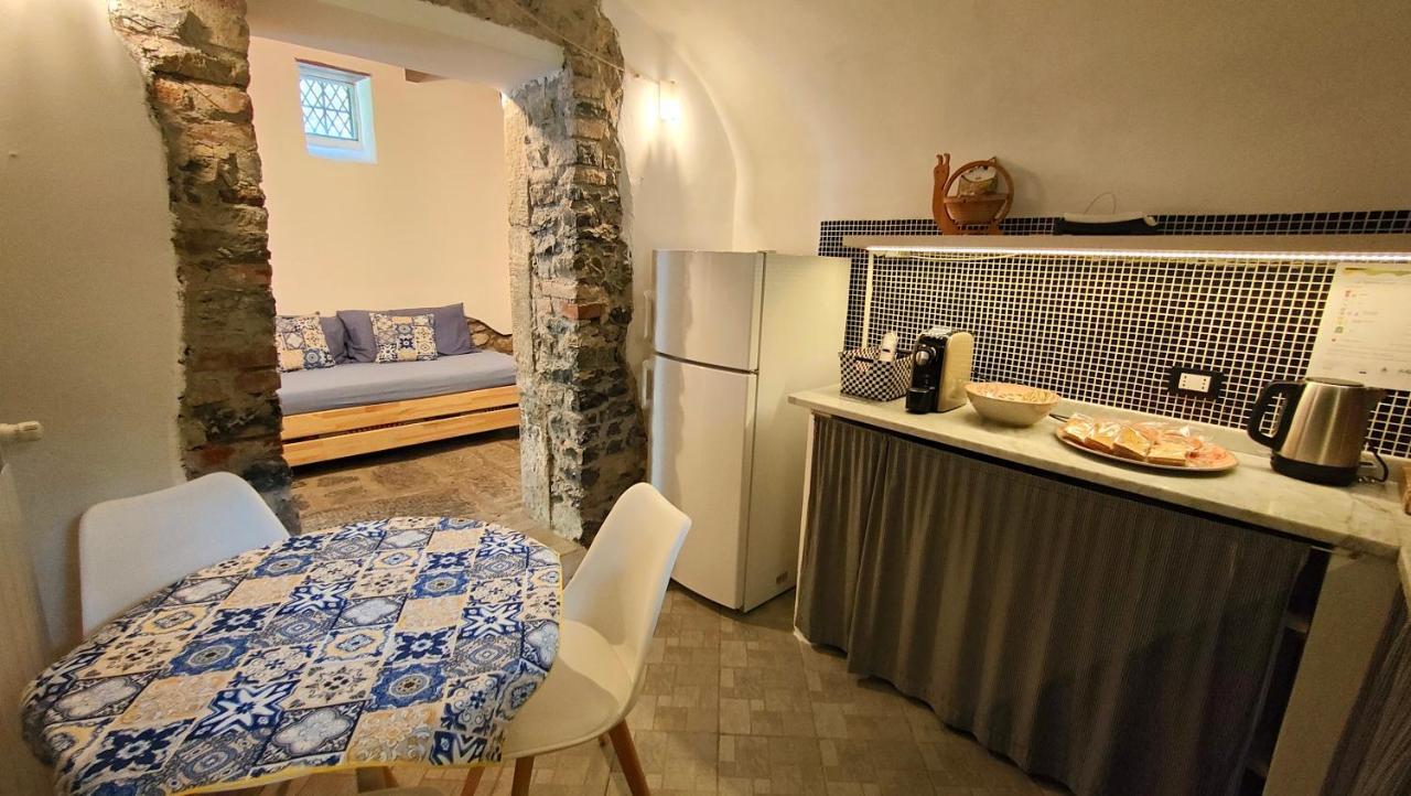 La Casa Delle Pietre Parlanti - Casa In Pietra Ai Piedi Del Parco Delle 5 Terre Bed & Breakfast Biassa Ngoại thất bức ảnh